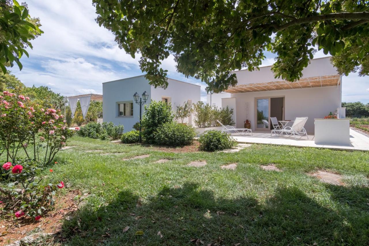 Tenuta DonnAnna Galatone Bagian luar foto