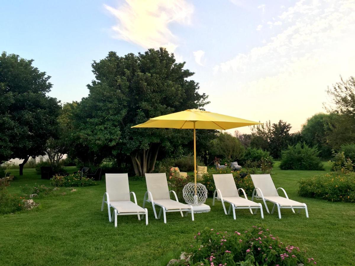 Tenuta DonnAnna Galatone Bagian luar foto