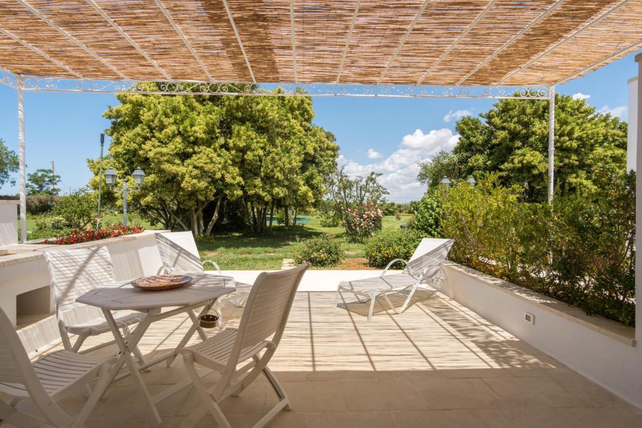 Tenuta DonnAnna Galatone Bagian luar foto